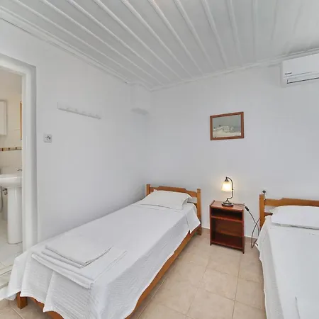 The Akri House Agnondas *