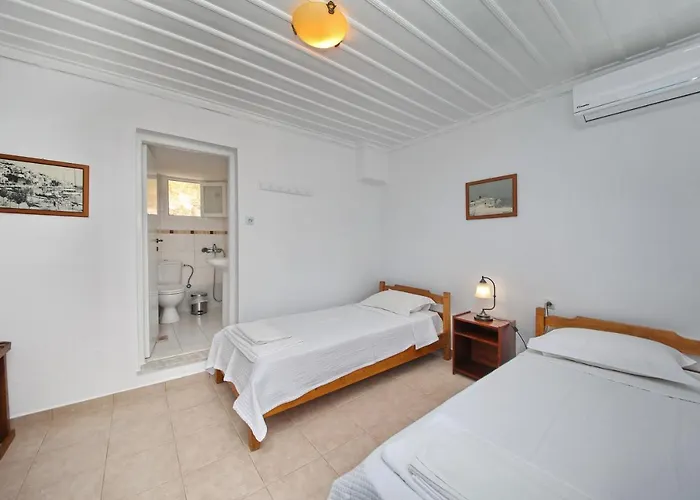 The Akri House Agnondas Apartment