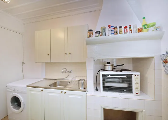 The Akri House Agnondas Apartment